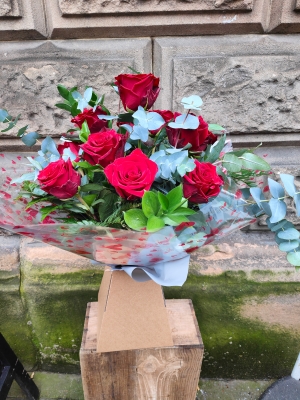 12 Red Rose